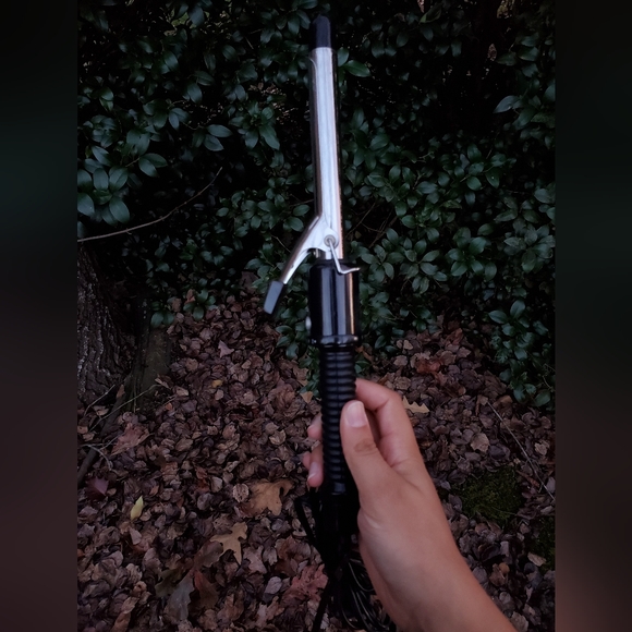 Conair Instant Heat Black Curling Iron| Great Condition & Barely Used - Picture 2 of 8